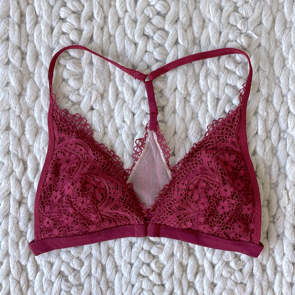Victorias Secret Red Lace Bralette - Size: XS